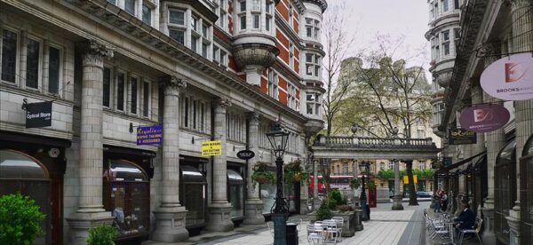 Free London Monuments Tour East London